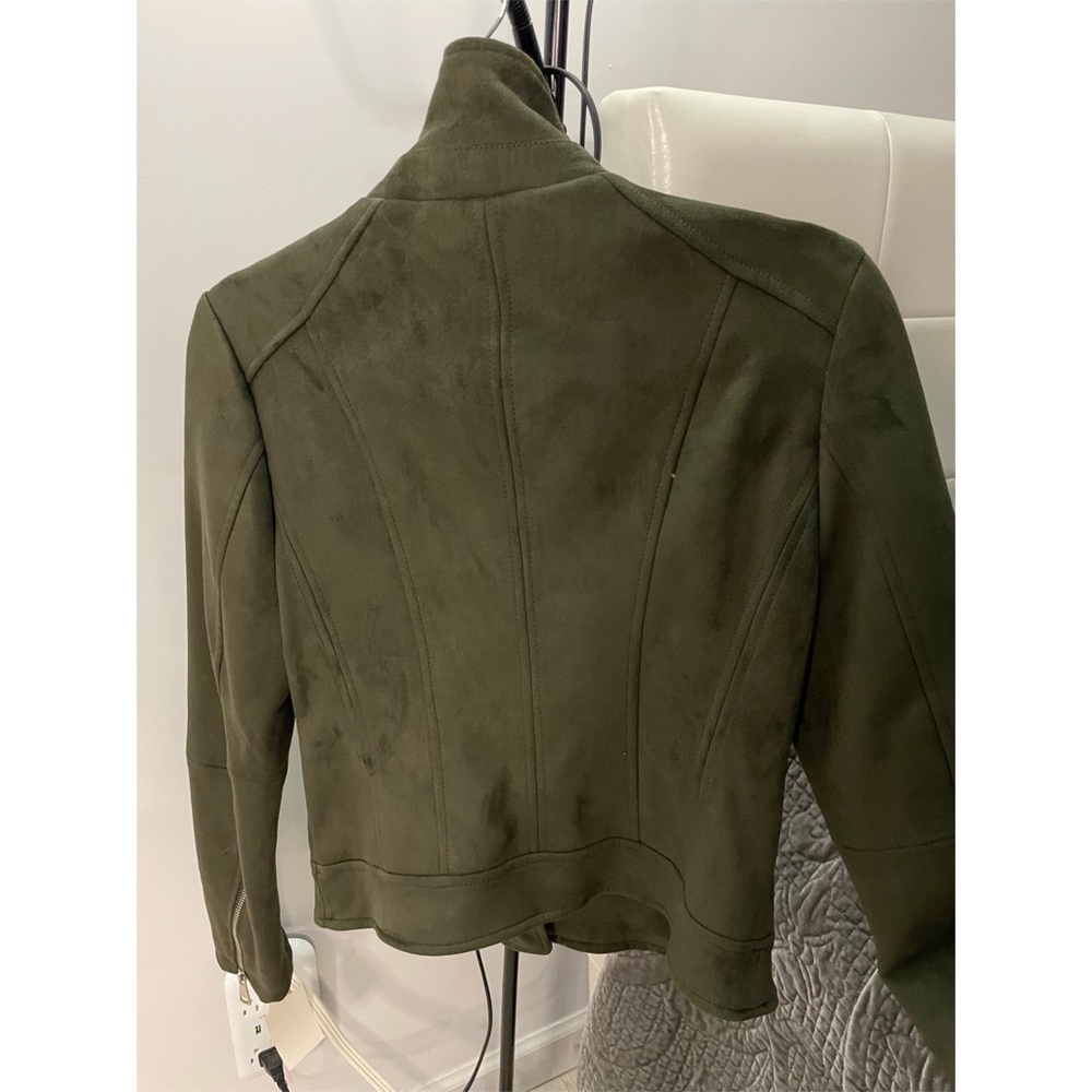 Jacket - Picture 2 of 3